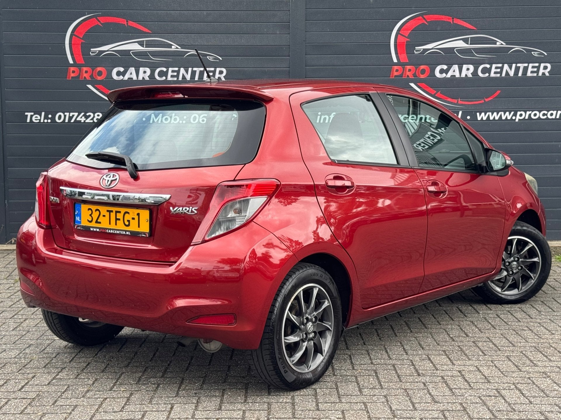 Toyota Yaris 1.0 VVT-i Aspiration AIRCO | CAM | EL.RAMEN | N, Euro 5, Stof, 750 kg, Bedrijf