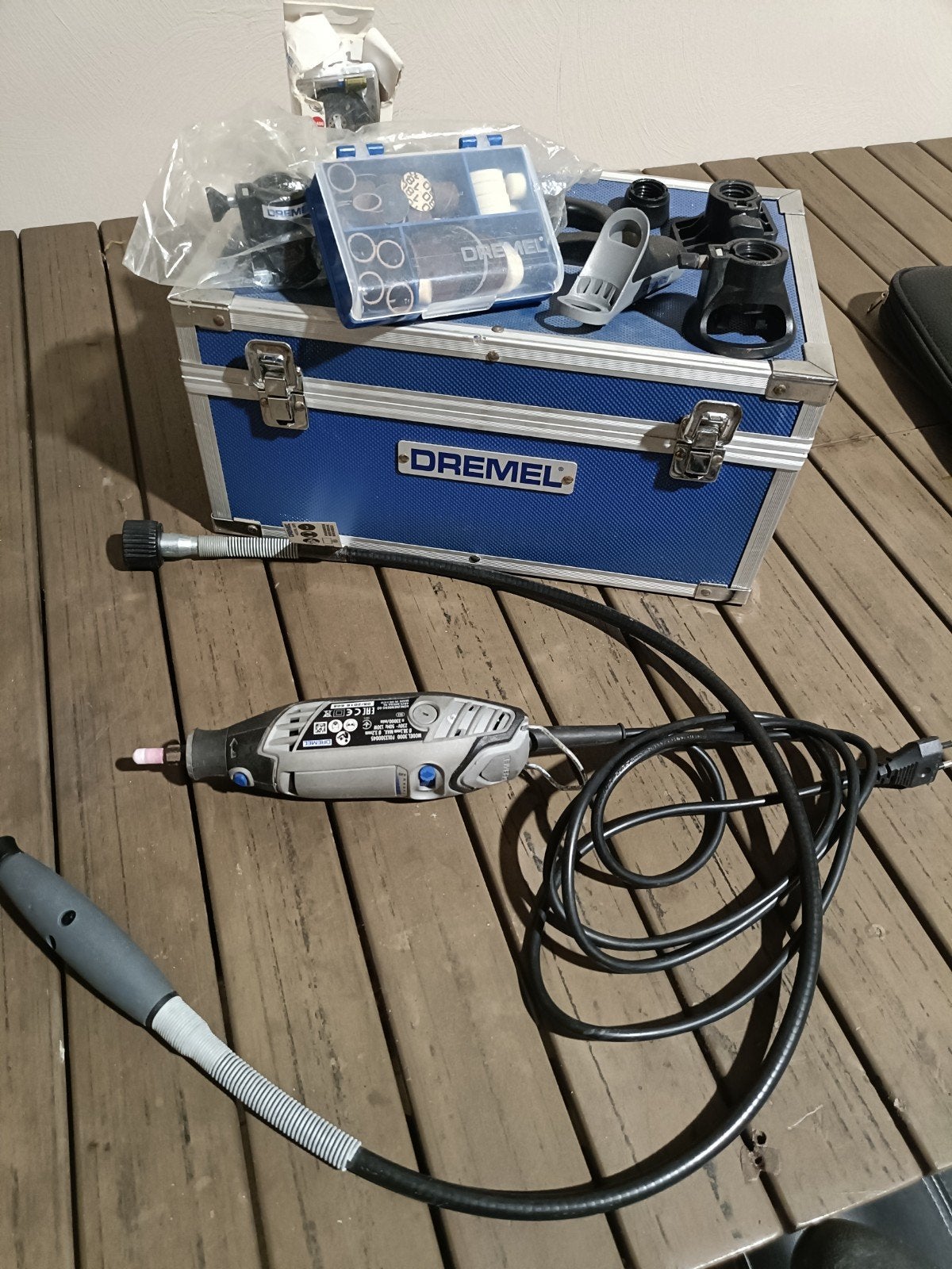 Dremel 3000 met accessoires en koffer, Ophalen of Verzenden, Gebruikt