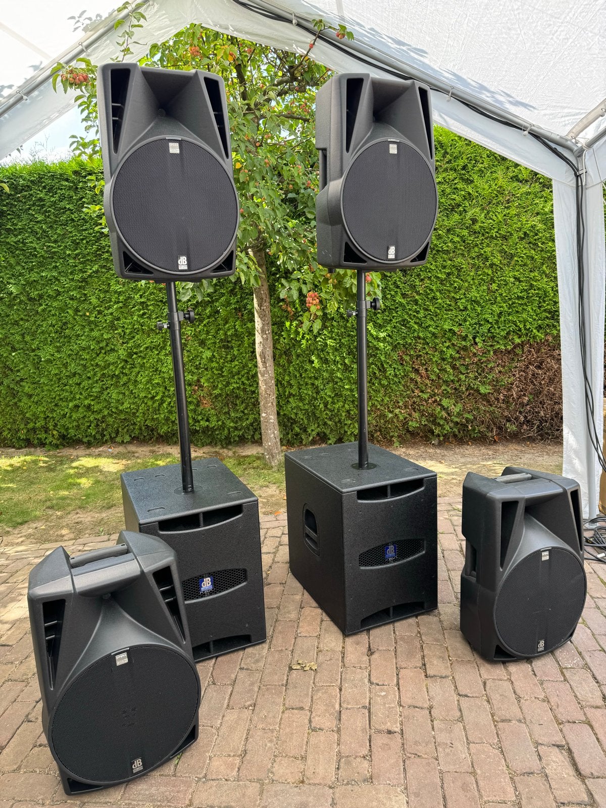 DB Technologies Opera en Sub 15D PA-set met hoezen, Gebruikt, Speakerset, Geschikt voor surround/home cinema, Ophalen