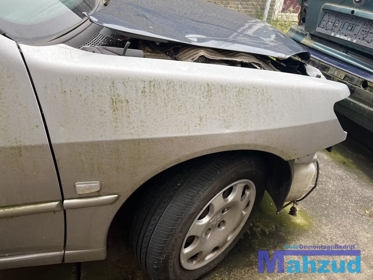 PEUGEOT 306 BREAK grijs rechts scherm voorscherm 1994-2002, Auto-onderdelen, Taurusavenue 1
2132 LS  Hoofddorp, NL, Gebruikt, Contact.group@renault.com