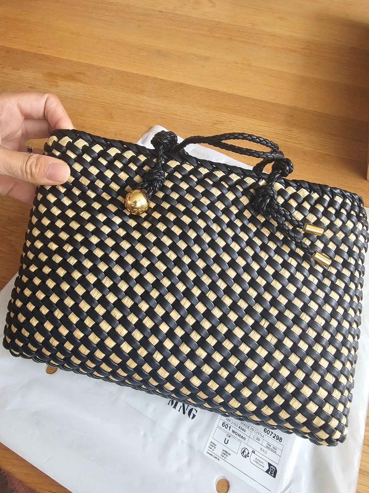 Nieuwe Mango gevlochten handtas zwart/beige, Ophalen of Verzenden, Nieuw, Zwart, Handtas