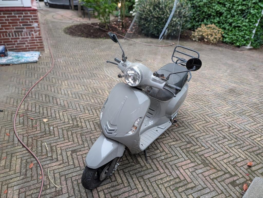 IVA LUX50 Snorfiets/Scooter uit 2020 - Slechts 5000 km!, Fietsen en Brommers, Snorfietsen en Snorscooters, Gebruikt, Benzine, Ophalen