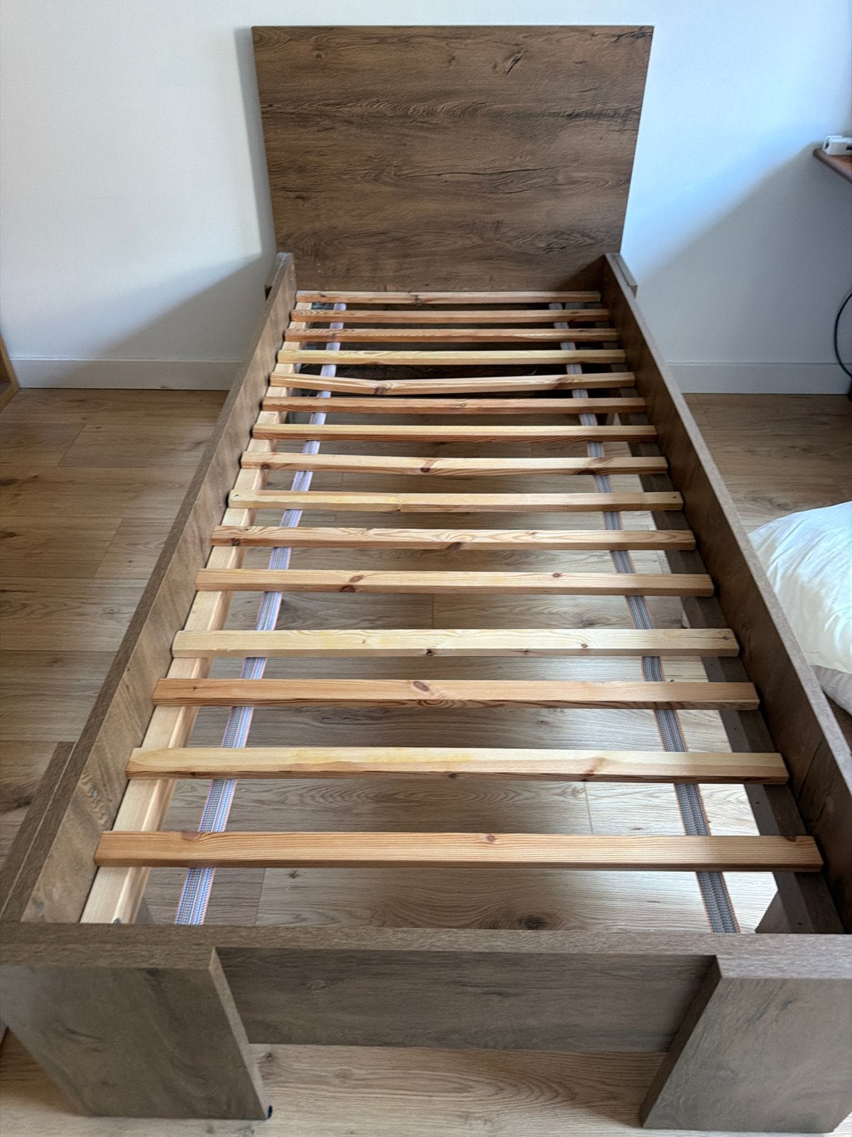 Eenpersoonsbed met lattenbodem - Hout, Ophalen, Gebruikt, 90 cm, Eenpersoons