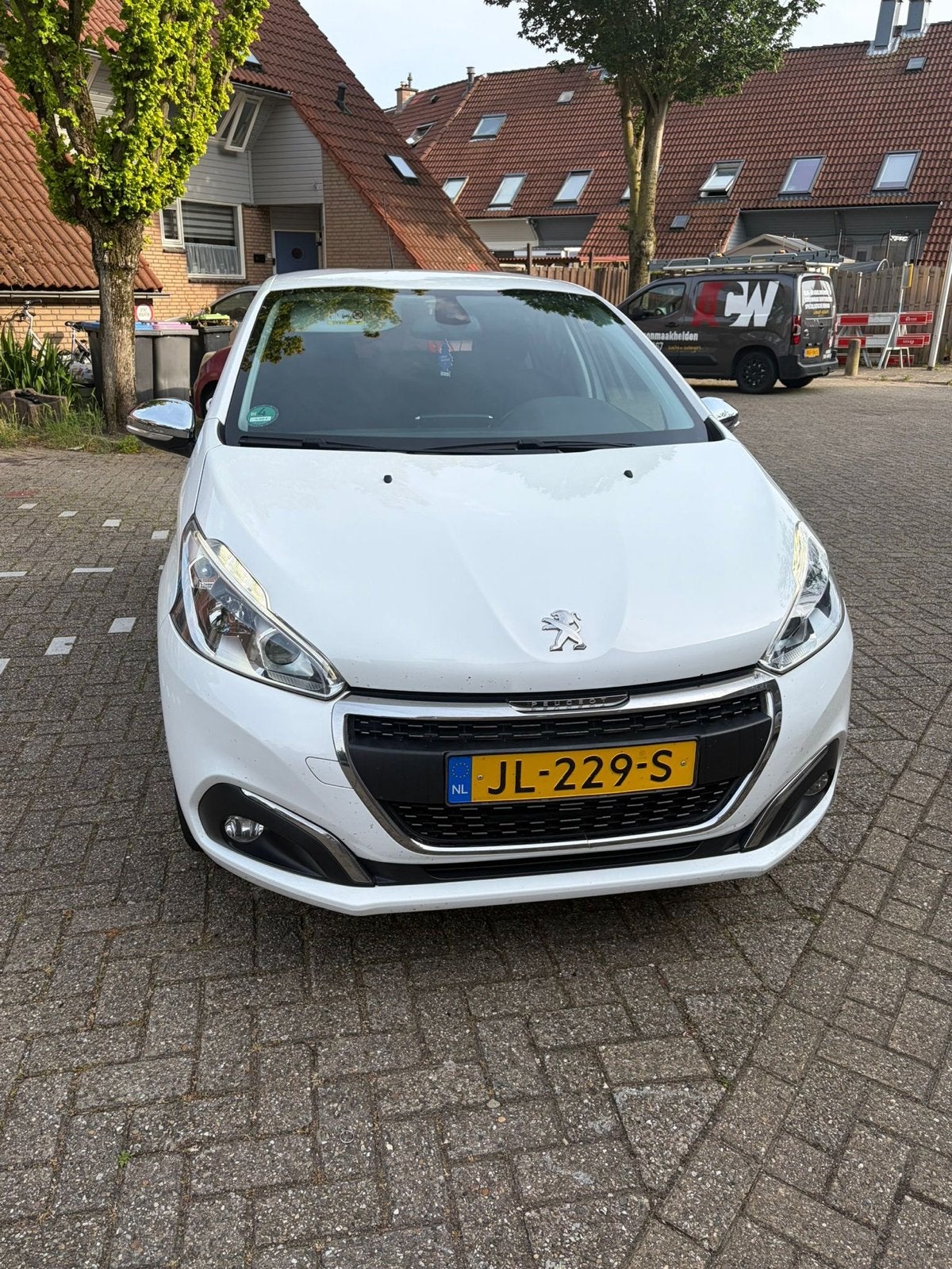 Peugeot 208 1.2 VTI 60KW/82PK 5-D 2016 Wit, Auto's, Peugeot, Voorwielaandrijving, 31 €/maand, 1199 cc, Origineel Nederlands