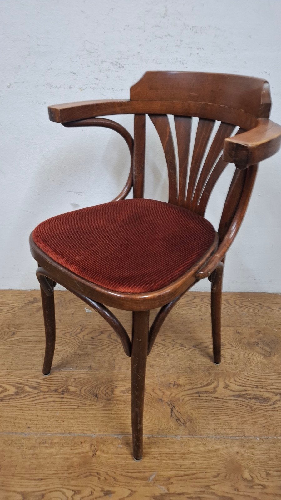 16 thonet cafe bistro stoelen met arm waaier vintage velours, Gebruikt, Bruin, Ophalen of Verzenden, Vijf, Zes of meer stoelen