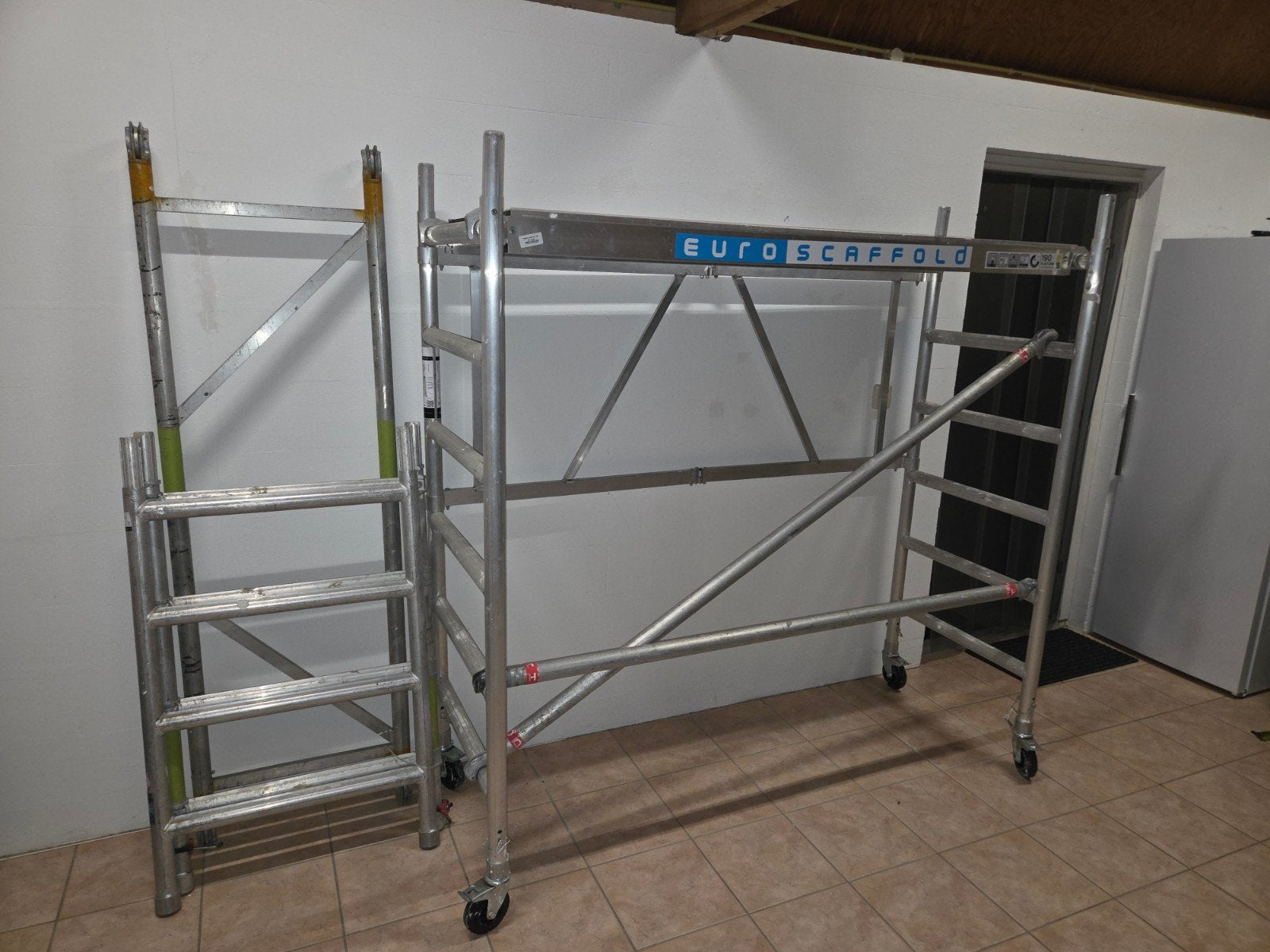 EURO SCAFFOLD Rolsteiger, Ophalen, Gebruikt, Rolsteiger of Kamersteiger, 2 tot 5 meter