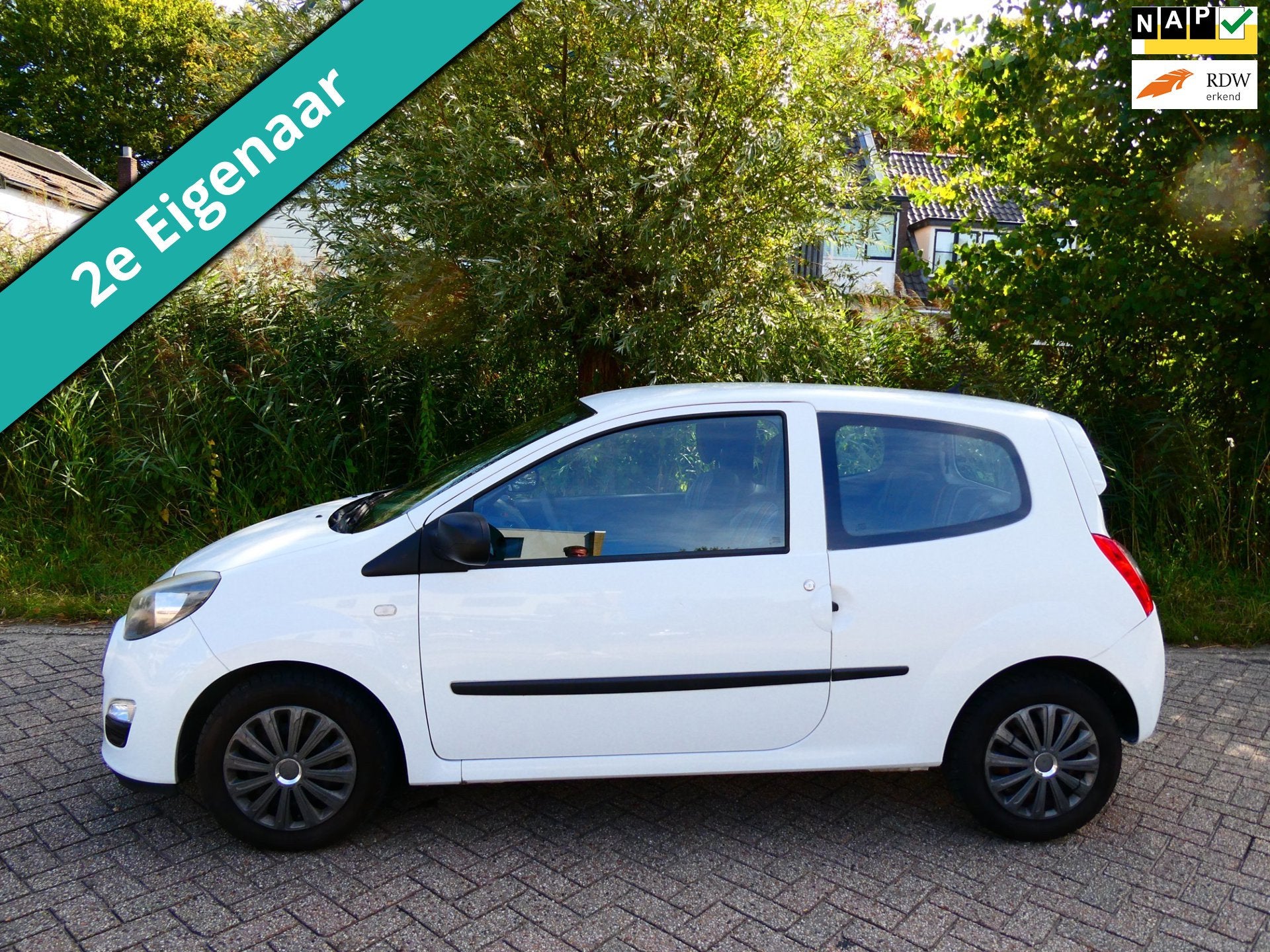 Renault Twingo 1.2 16V Authentique 2e eigenaar Zuinig A-Labe, Voorwielaandrijving, Gebruikt, 4 cilinders, 4 stoelen
