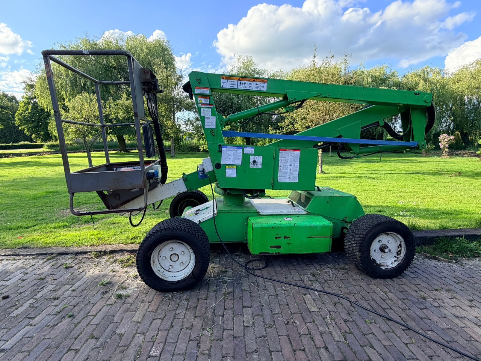 Nifty lift 12 DE hybride diesel en accu spin hoogwerker mrge, Ophalen