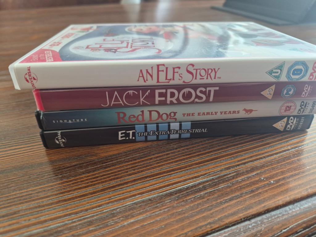 4 kinderfilms op dvd:An Elf's Story,jack Frost,Red Dog,E.T, Avontuur, Gebruikt, Alle leeftijden, Ophalen of Verzenden