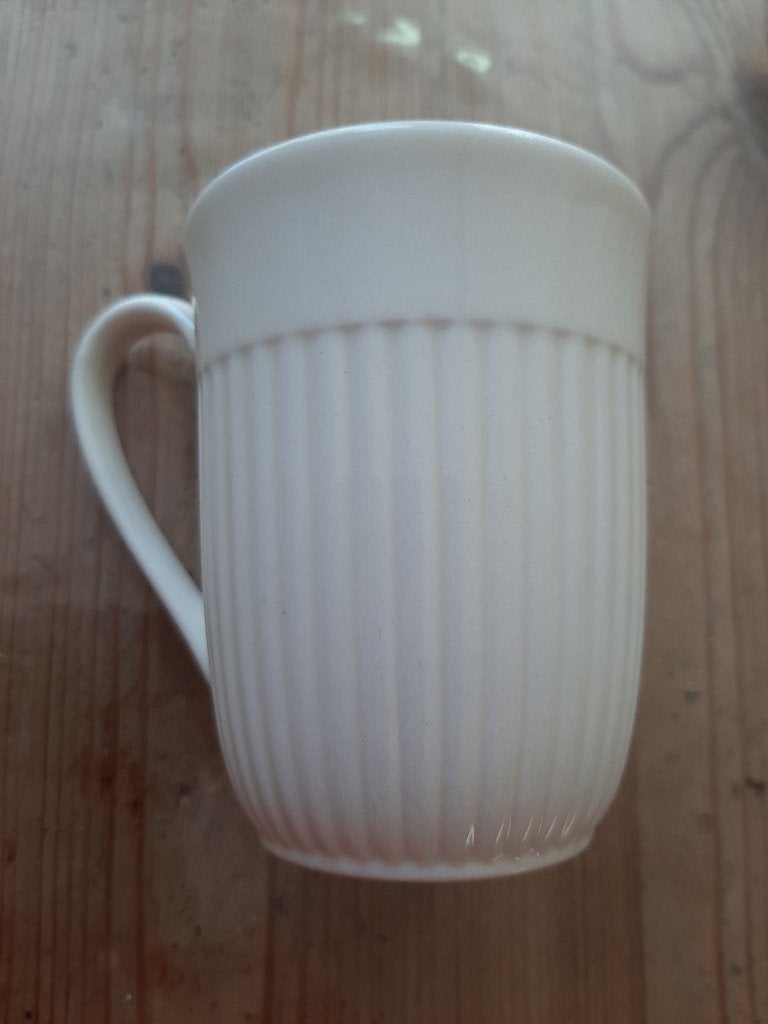 WEDGWOOD EDME - MOK -  DIA 7 CM - HG 8,5 CM, Huis en Inrichting, Keuken | Servies, Klassiek, Zo goed als nieuw, Mok, Ophalen of Verzenden
