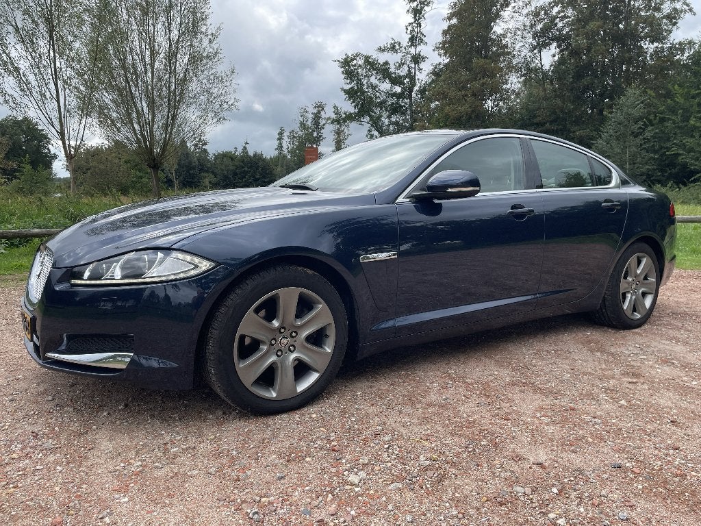 Te koop aangeboden nette en zuinige Jaguar XF 3.0 diesel