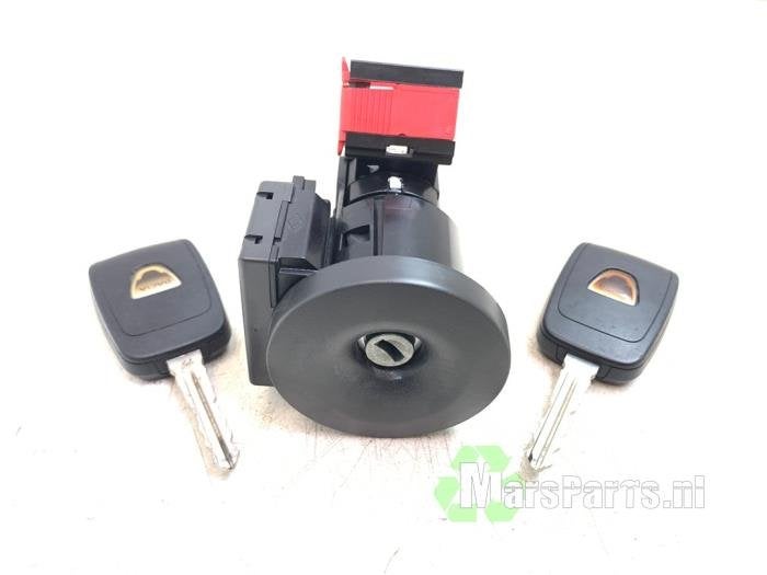 Kontaktslot + Sleutel van een Dacia Sandero, Dacia, Gebruikt, -, -