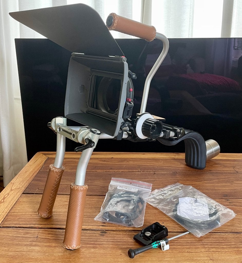 Complete Vocas rig voor DLSR camera's + mattebox followfocus, Camera rig/cage, Ophalen, Gebruikt