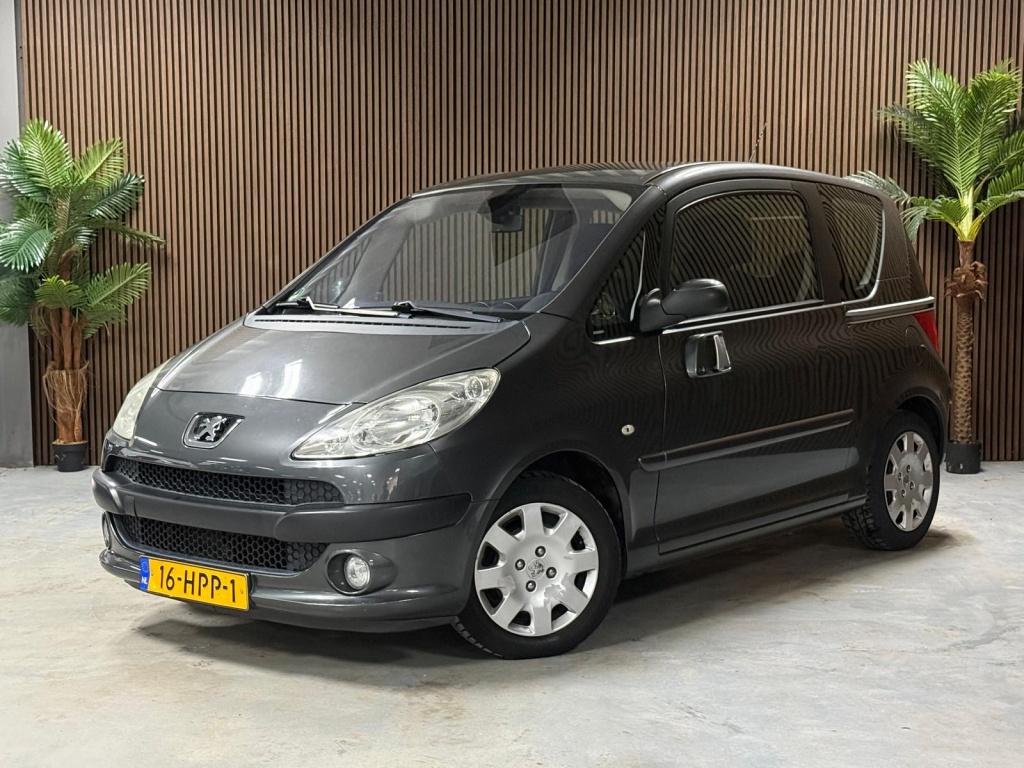 Peugeot 1007 1.6-16V Sporty (bj 2009, automaat), Auto's, Peugeot, Automaat, 15 km/l, Gebruikt, 4 cilinders