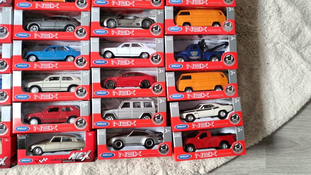 partij van 48 Welly modellen 1/32, Ophalen, Nieuw, Auto, Overige merken