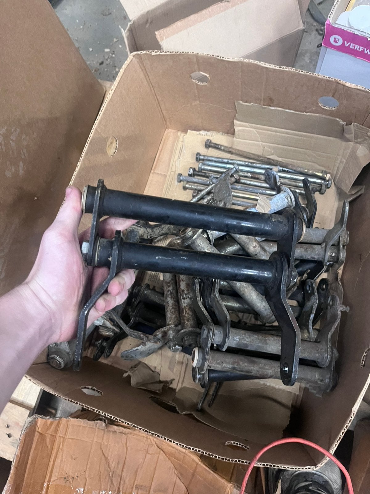 Subframe swingarm, Ophalen