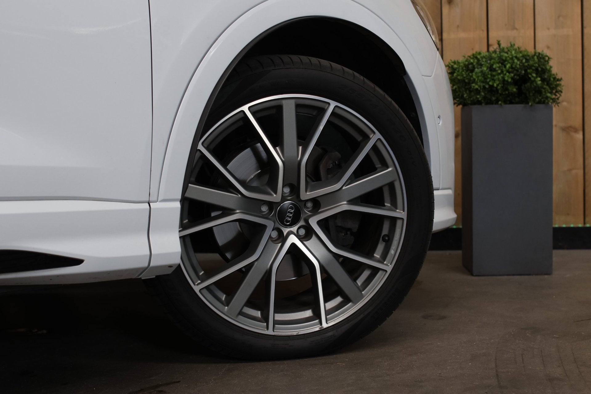 Foto 90 van Audi Q3 40 TFSI Quattro S-Line *Pano*360 Camera*Keyless*Trek