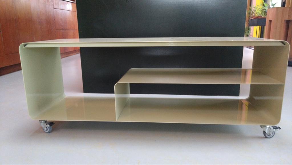 Muller Design tv-meubel R 111 op wielen, Huis en Inrichting, Minder dan 50 cm, Gebruikt, Ophalen of Verzenden, Minder dan 100 cm