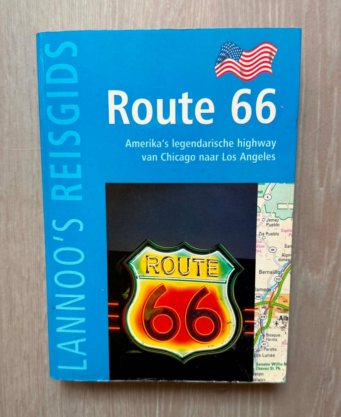 5 st. Route 66 Reisgidsen - Amerika's legendarische highway, Ophalen of Verzenden, Reisgids of -boek, Noord-Amerika, Gelezen