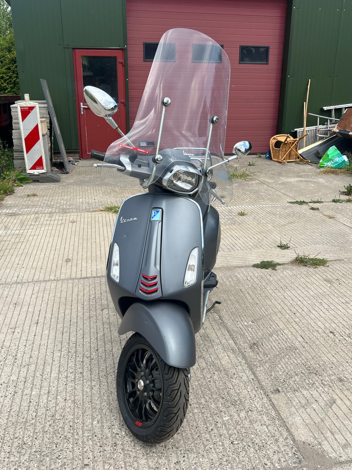 Vespa sprint 2018, Fietsen en Brommers, Ophalen, Overige modellen, Maximaal 45 km/u, Zo goed als nieuw