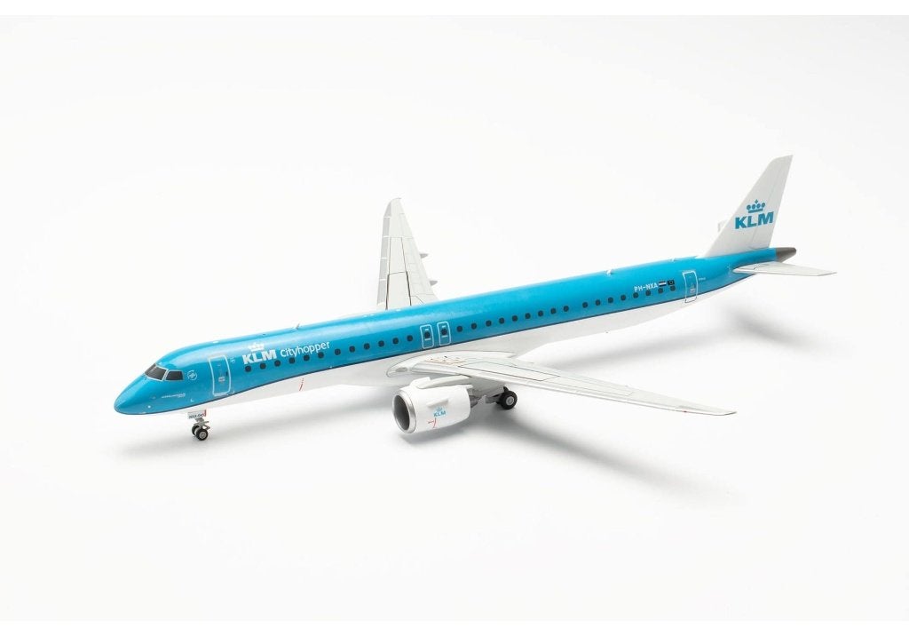 Embraer E195-E2 PH-NXA KLM Cityhopper Herpa 572071, Verzamelen, Schaalmodel, Herpa Miniaturmodelle GmbH Leonrodstraße 46-47 herpa@herpa.de