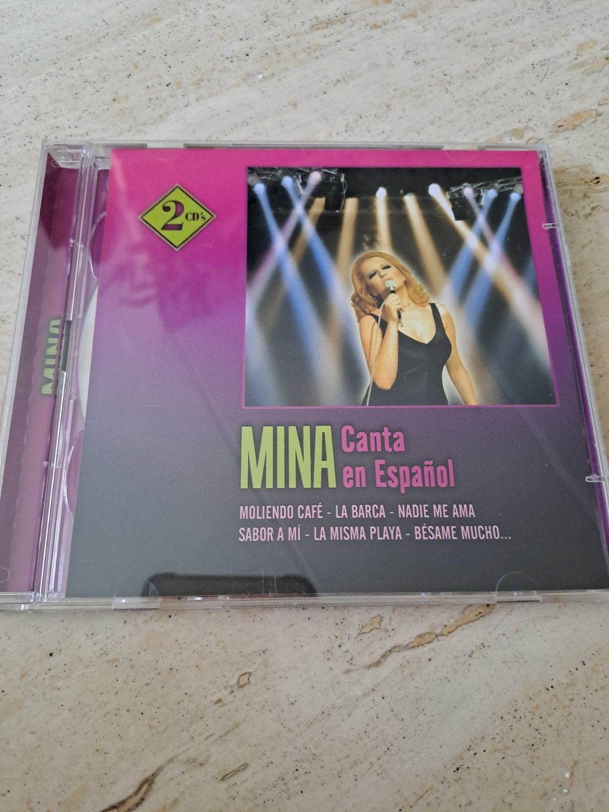 Mina - Canta en Español (2 CD's), Overige genres, Ophalen of Verzenden, Zo goed als nieuw, Inclusief doosje