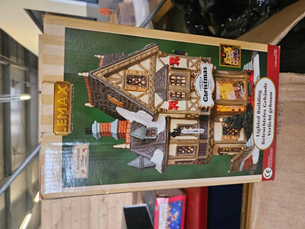 Kerstdorp huis, Verzamelen, Automaten | Gokkasten en Fruitautomaten, Ophalen of Verzenden, Zo goed als nieuw
