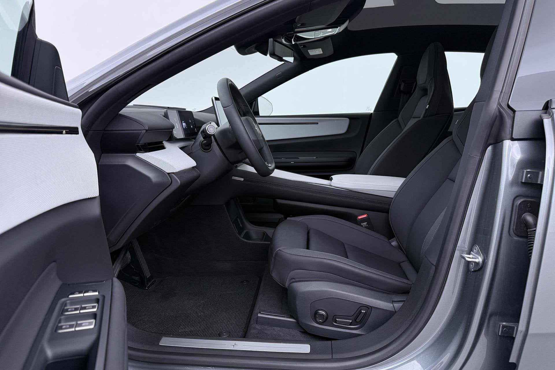 Polestar 4 Long Range Single motor Plus 100 kWh | Plus | Pil, Auto's, Polestar, Automaat, Achterwielaandrijving, 100 kWh, 31 min