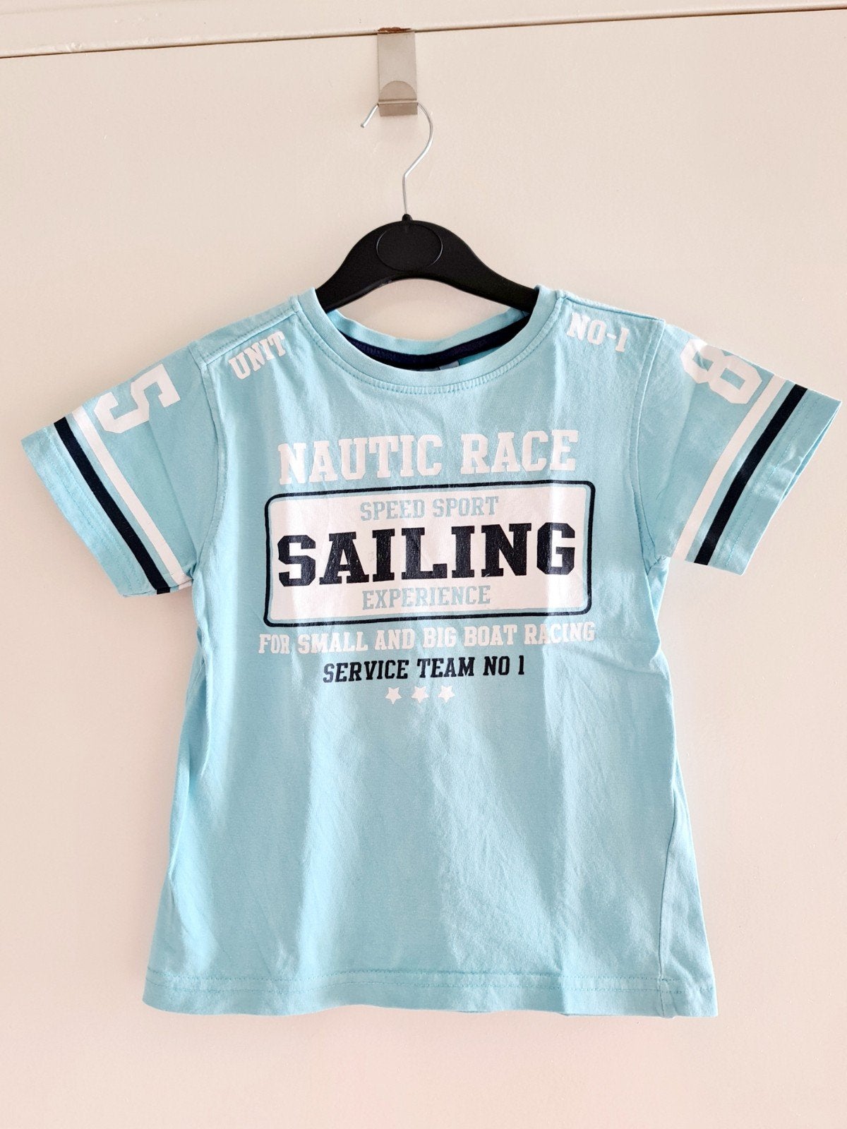 Lichtblauw T-shirt maat 104/110, Kinderen en Baby's, Zo goed als nieuw, Shirt of Longsleeve, Jongen, Scamps & Boys