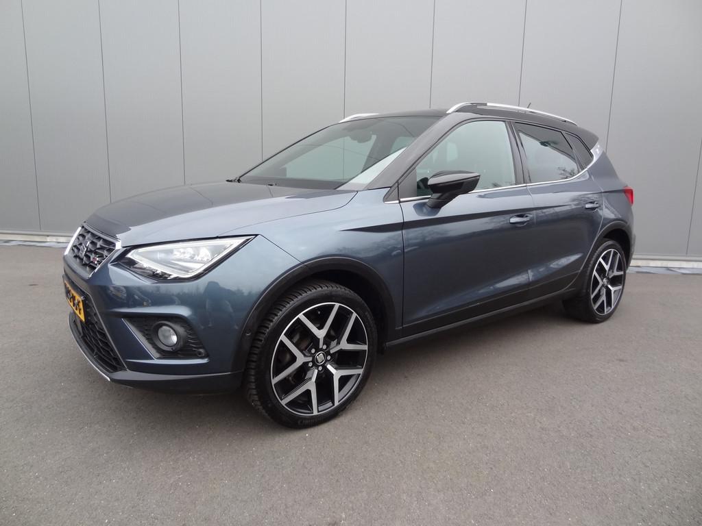 SEAT Arona | FR | VIRTUAL DASH | CAMERA | BEATS AUDIO, Auto's, Gebruikt, Leder en Stof, Adaptive Cruise Control, Bedrijf