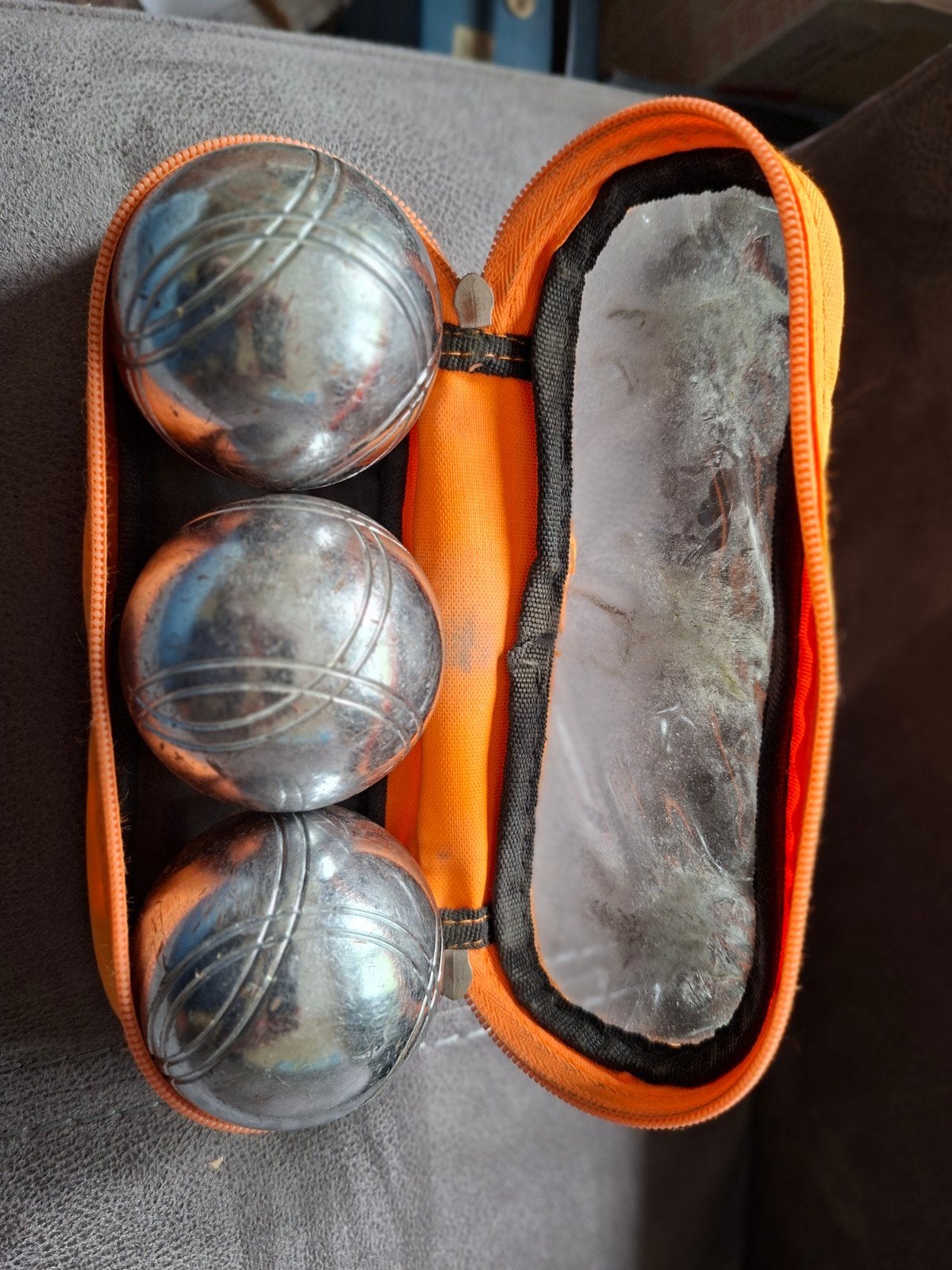 Jeude boules set, Ophalen