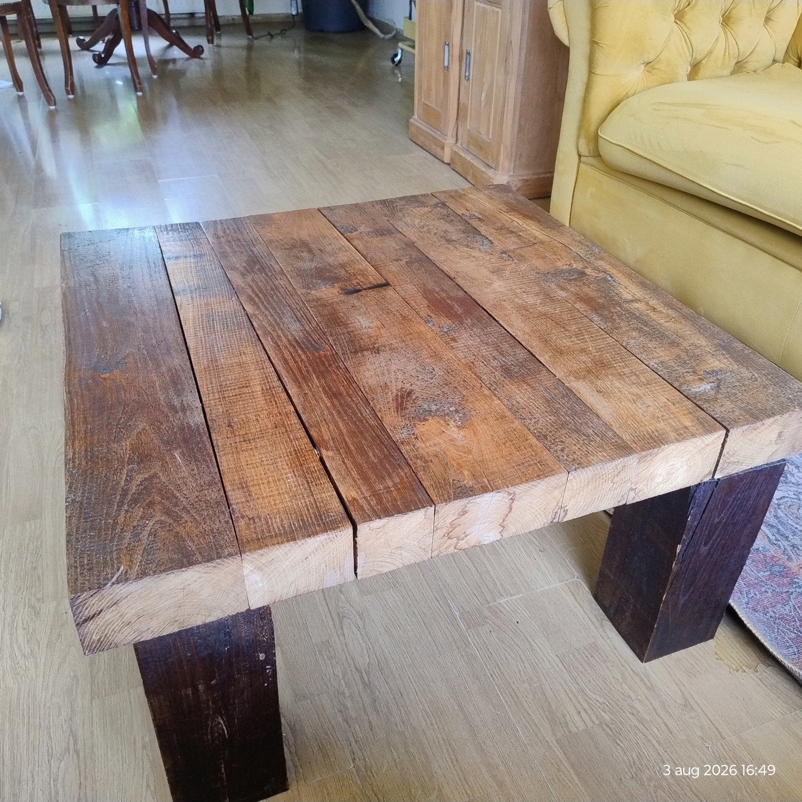 Robuuste houten salontafel, Ophalen, 50 tot 100 cm, Vierkant, 50 tot 100 cm