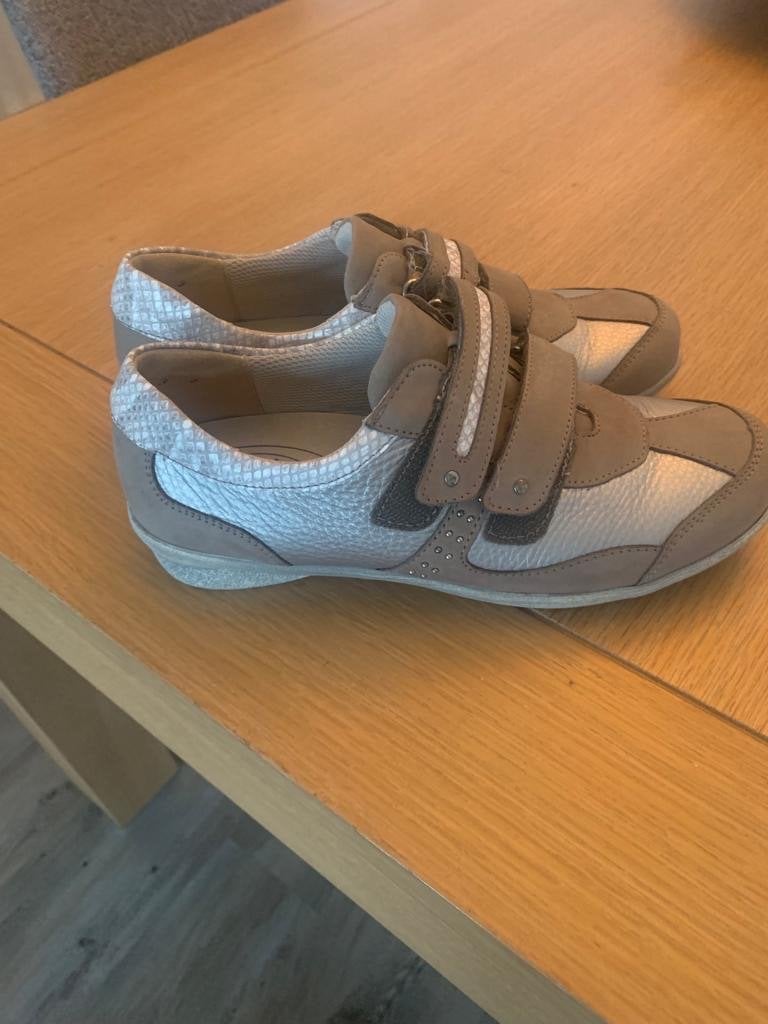 Waldläufer schoenen - comfortabele en stijlvolle schoenen, Kleding | Dames, Ophalen, Schoenen met lage hakken, Beige, Gedragen