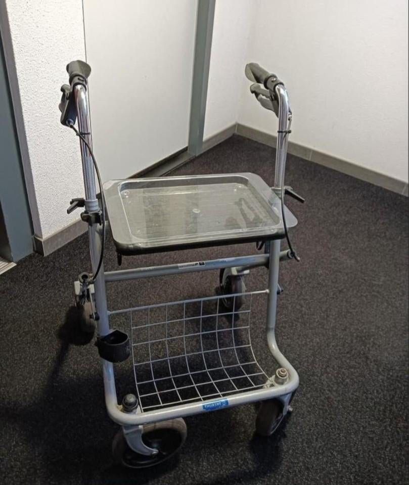 Rollator Thuasne, Diversen, Rollators, Ophalen