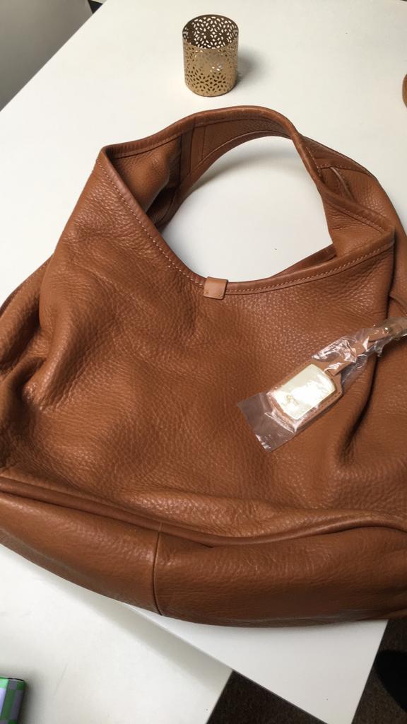 Leren  schoudertas Ugg's, Ophalen of Verzenden, Zo goed als nieuw, Bruin, Schoudertasje