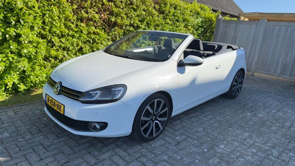 Golf Cabrio 1.4 TSI | LED | CarPlay | Nieuwe APK | Trekhaak, Voorwielaandrijving, Stof, Multifunctioneel stuurwiel, 4 cilinders
