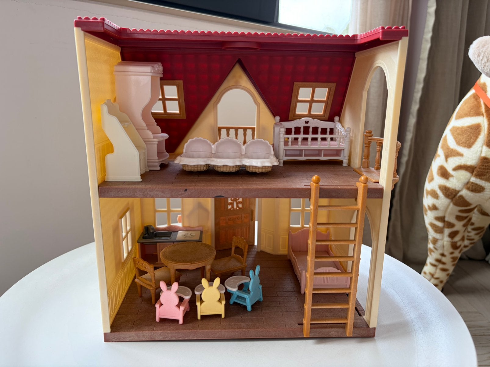 Sylvianian families - inc: meubels, huis, poppetjes en kar, Verzamelen, Ophalen, Zo goed als nieuw, Poppenhuis