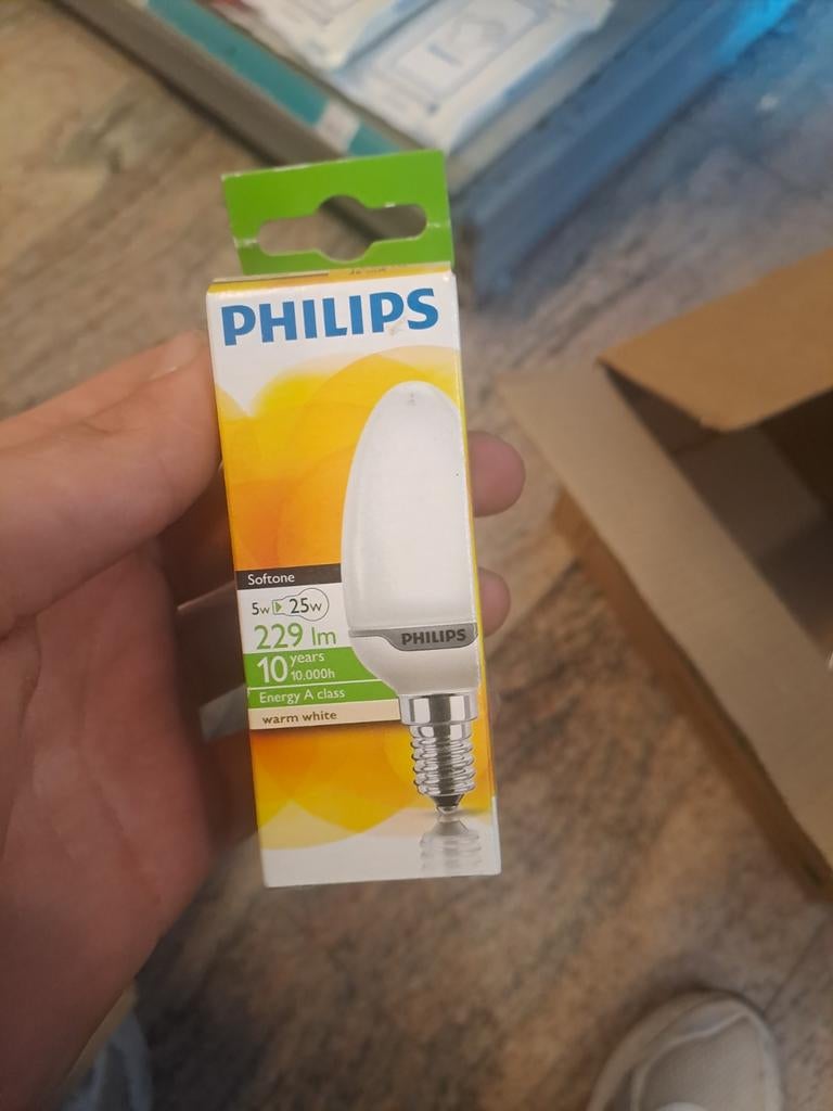 Philips Softone LED Lamp E14 5W (25W equivalent) Warm Wit, Led-lamp, Minder dan 30 watt, Soft of Flame, E14 (klein)