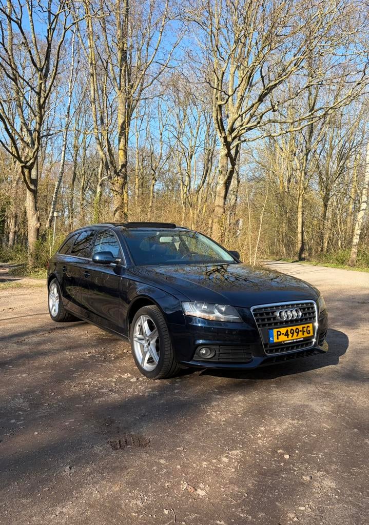 Audi A4 1.8 TFSI S-line Automaat | Pano | Trekhaak APK 2027, Auto's, 1490 kg, Zwart, 4 cilinders, Blauw