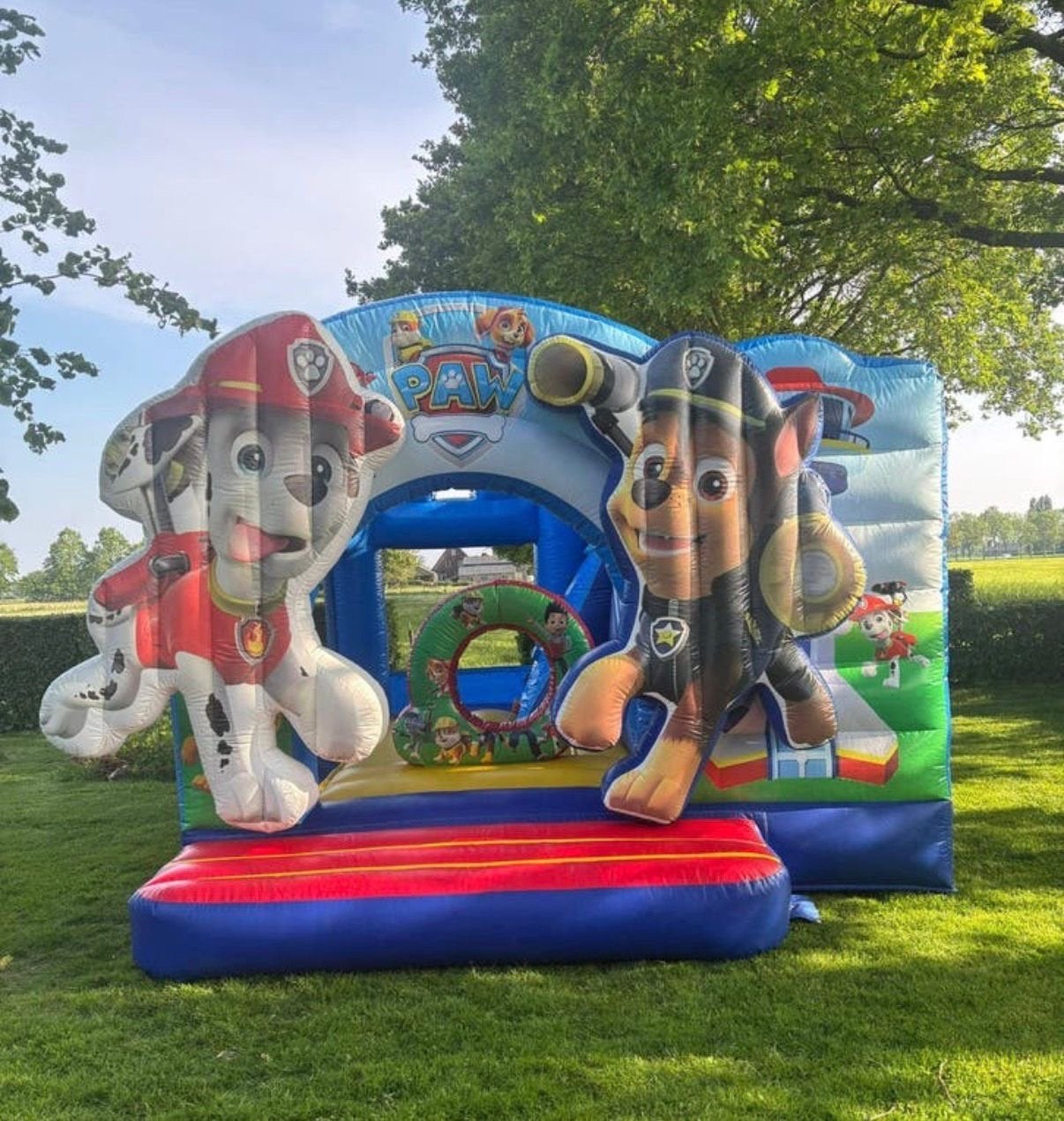 Honden Springkussen met Glijbaan. Te huur, Hobby en Vrije tijd, Ophalen of Verzenden, Nieuw, Overige