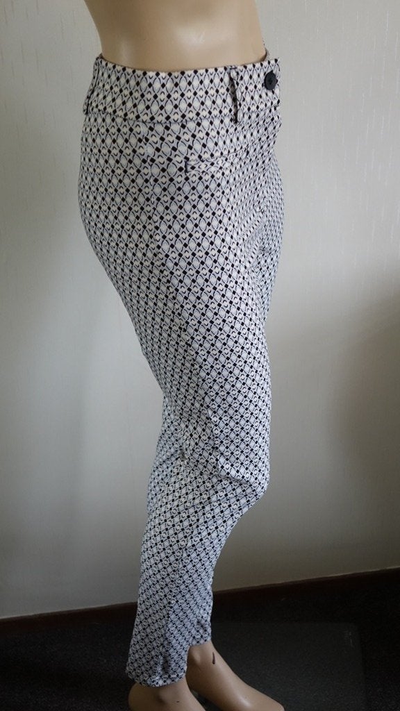 nieuwe tregging met een aloverprint, Kleding | Dames, Leggings, Maillots en Panty's, Legging, Verzenden, Nieuw, Overige kleuren