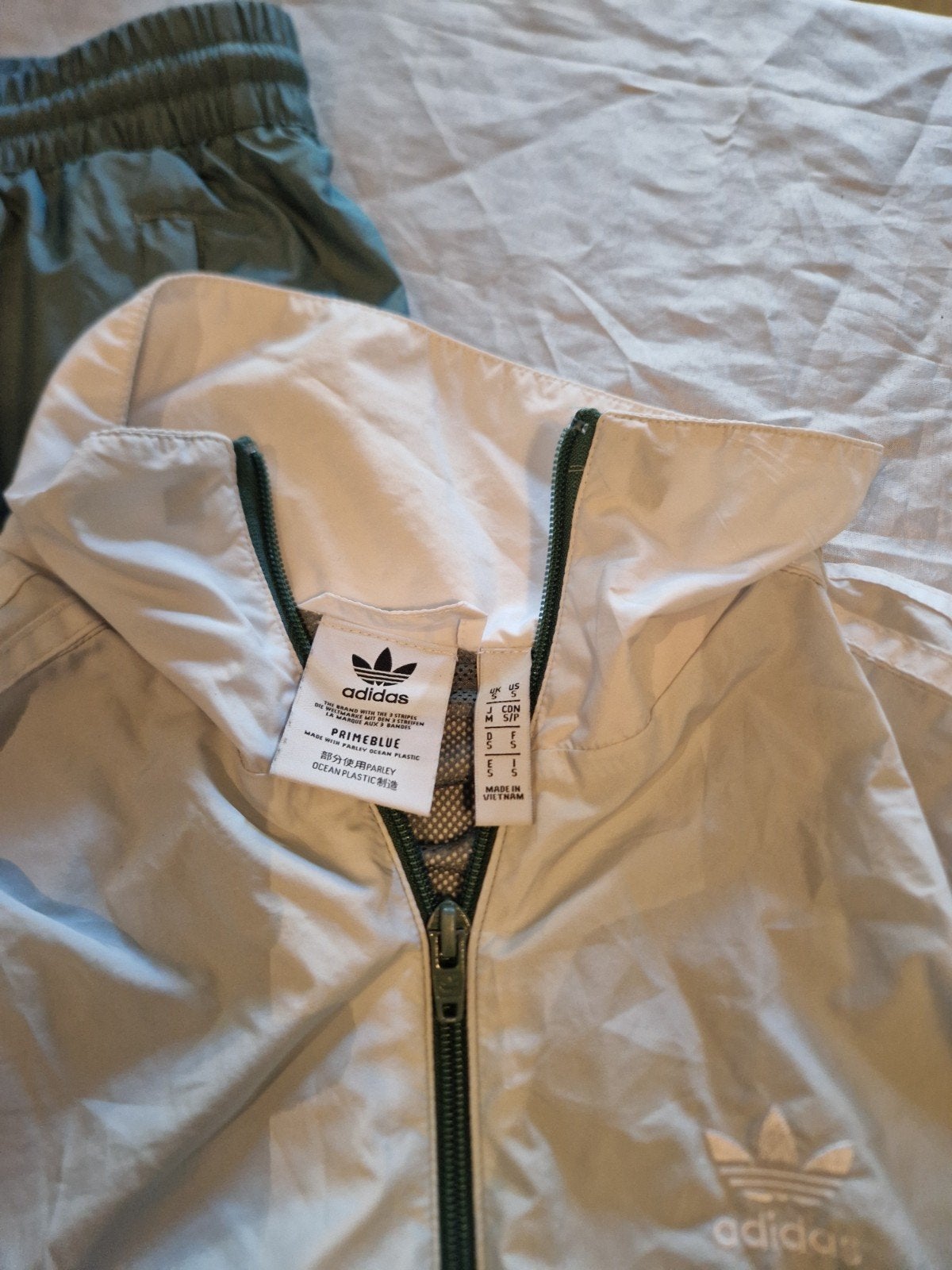 Adidas trainingspak (jasje en broek) - Zo goed als nieuw, Ophalen of Verzenden, Zo goed als nieuw, Adidas, Algemeen