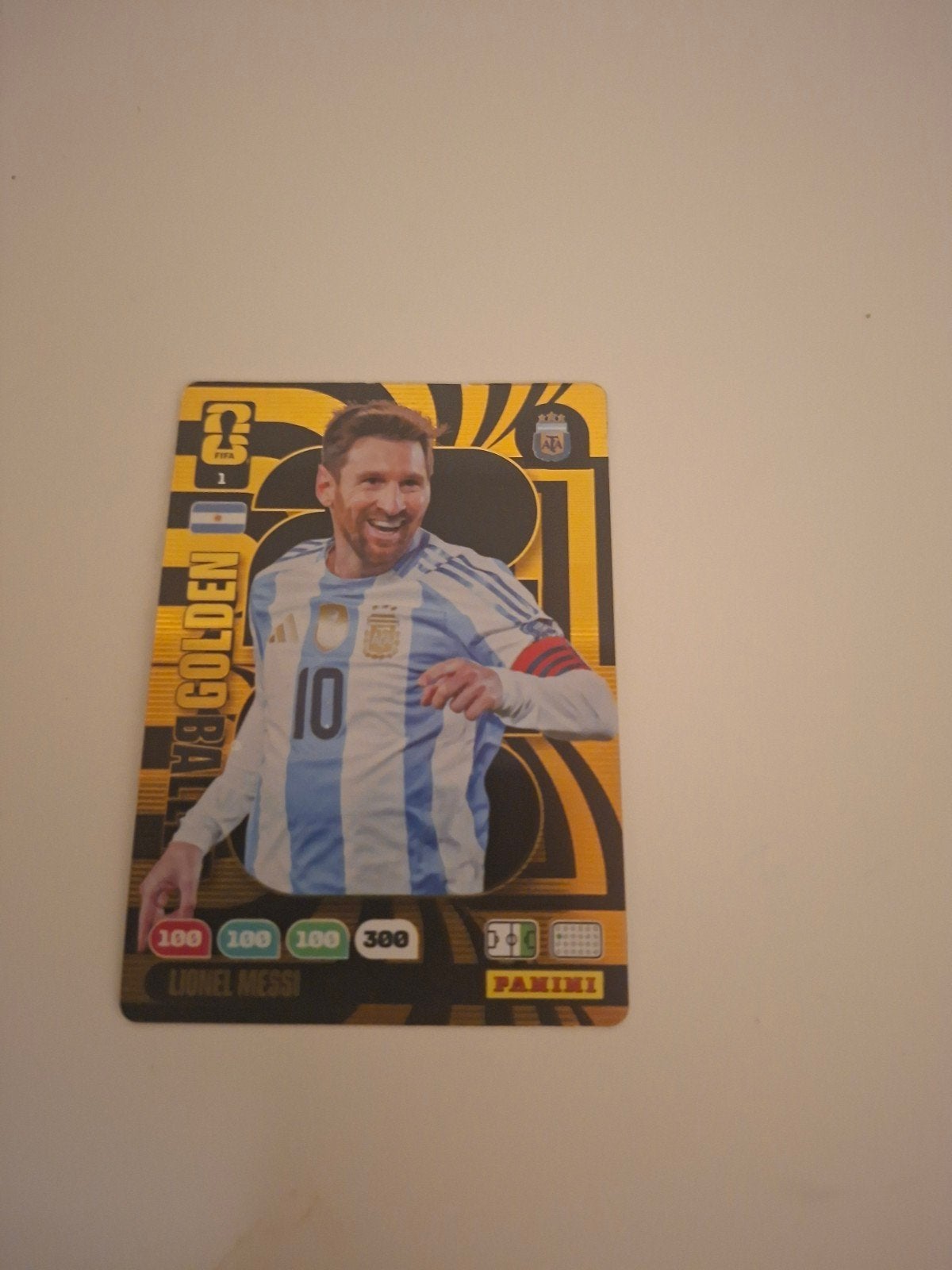 Panini FIFA 365 Golden Ball Lionel Messi Spelerskaart, Ophalen of Verzenden