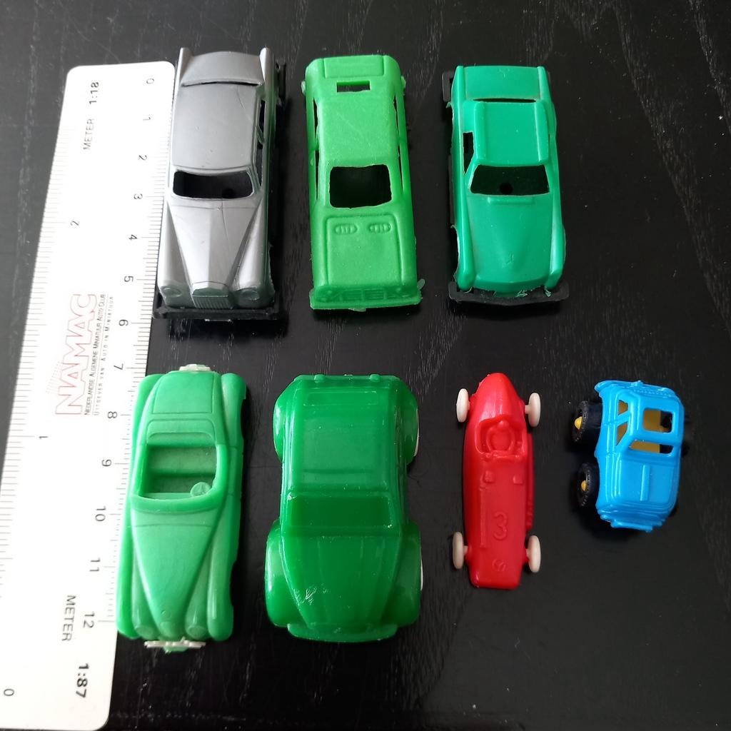 Vintage plastic speelgoedauto's: Jaguar, Rolls, Eend, Fiat, Hobby en Vrije tijd, Modelbouw | Auto's en Voertuigen, Ophalen of Verzenden