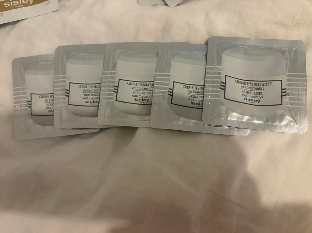 SISLEY CREME HYDRATANTE CONCOMBRE 5x4ML SACHETS NIEUW 20ML, Verzenden, Nieuw, Gehele gezicht, Verzorging