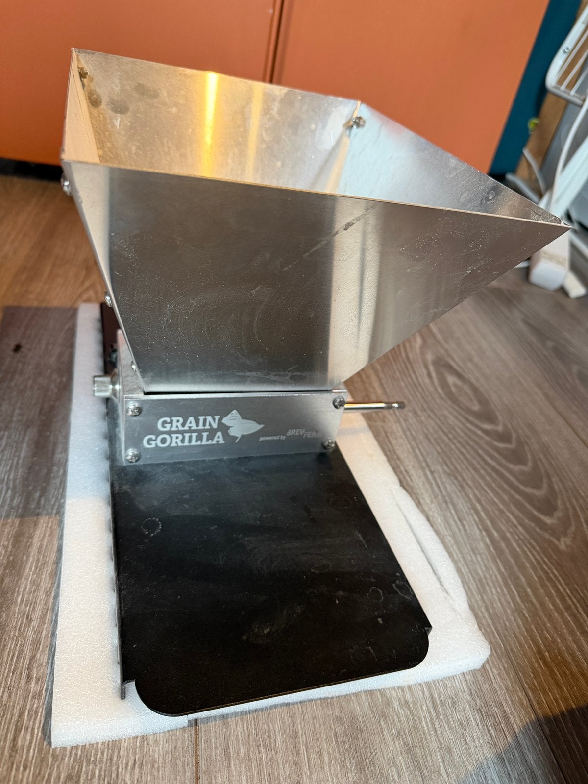 Brewferm Graingorilla schrootmolen / walsenmolen, Ophalen of Verzenden, Zo goed als nieuw