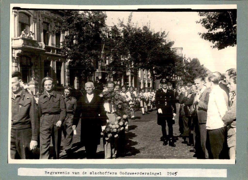 Roermond - Wereldoorlog - Slachtoffers - 1945 - Foto, Verzamelen, Verzenden, 1940 tot 1960, Limburg