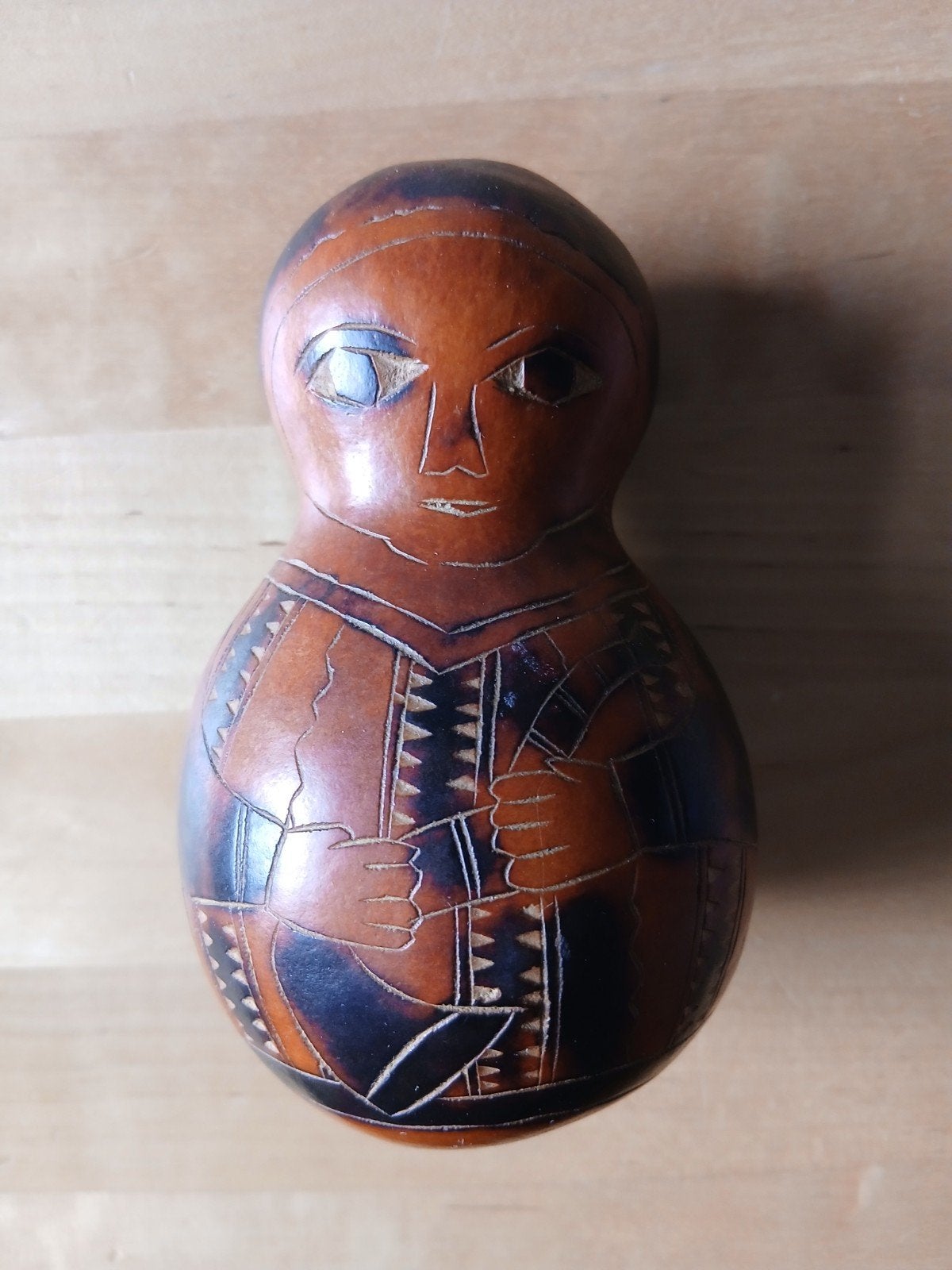 Handgesneden kalebas figuur - Afrikaanse kunst, Natuurlijk materiaal, Ophalen of Verzenden, Handgemaakt, Beeld
