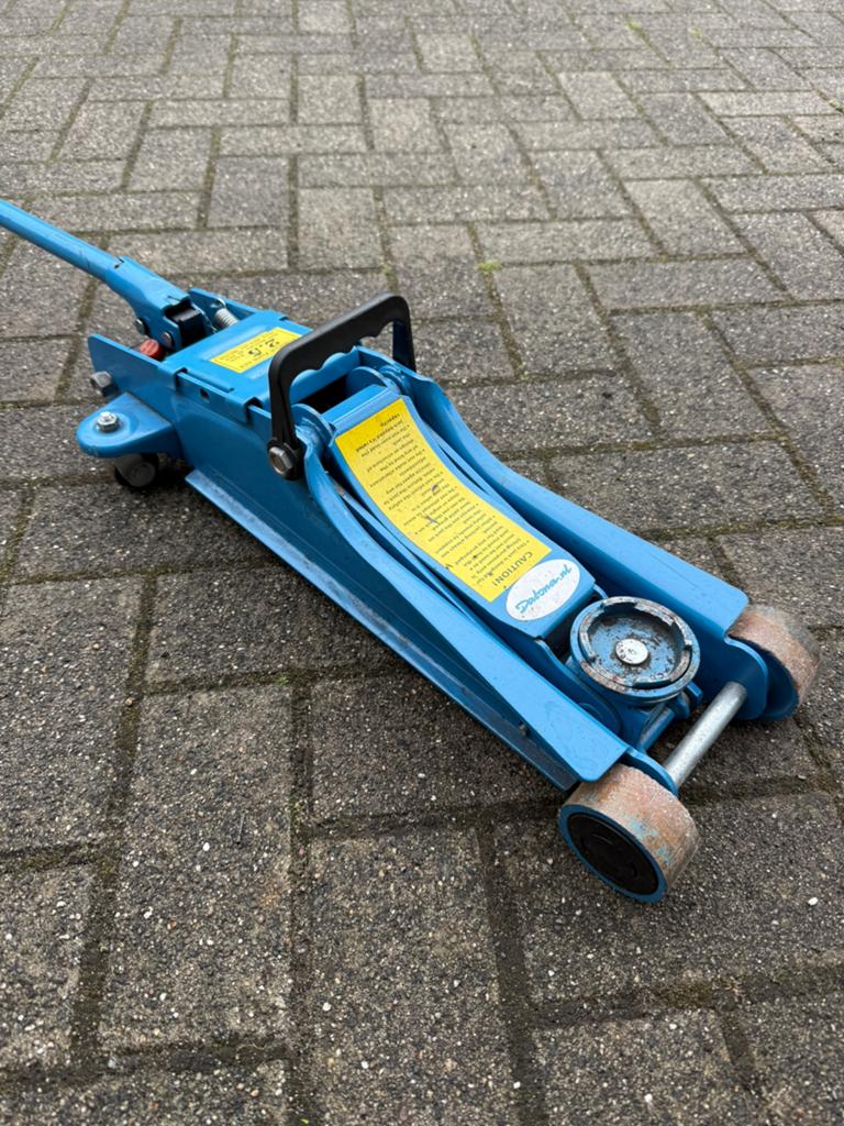 Datona 2,5 ton Garagekrik Extra Laag, Ophalen, Gebruikt, Hydraulisch, Garagekrik
