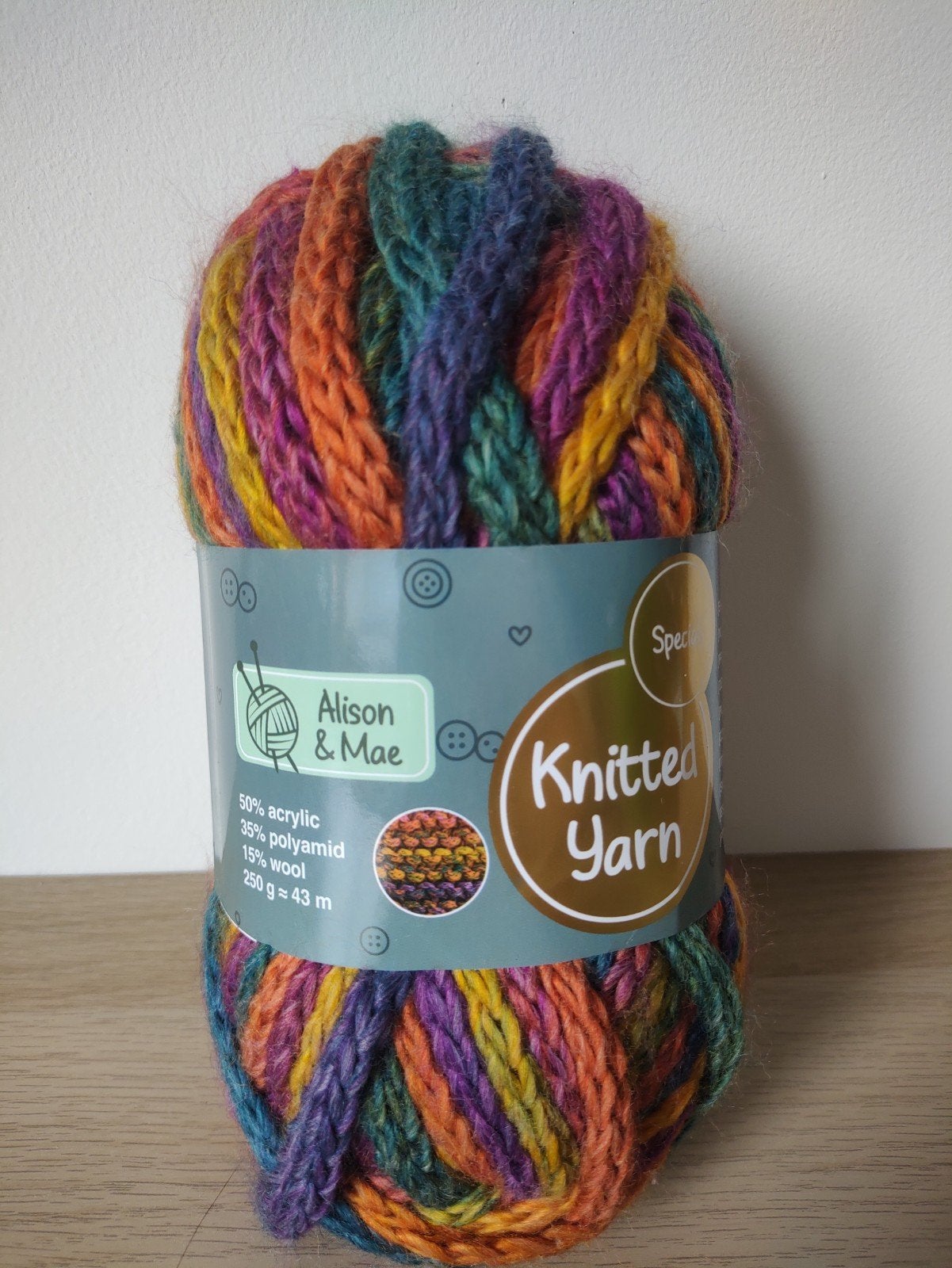 Alison & Mae Knitted Yarn - Kleurrijk Garen (250g), Hobby en Vrije tijd, Ophalen of Verzenden